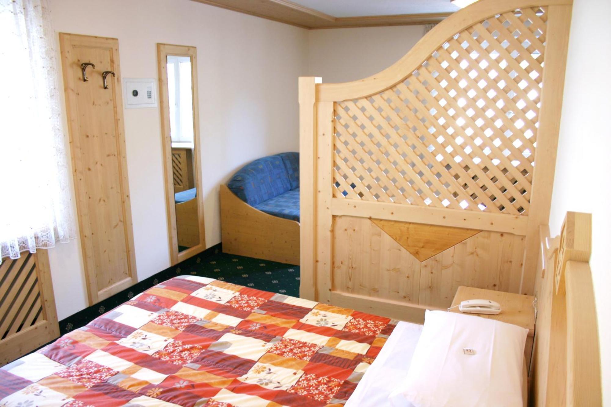 Hotel Cima Dodici Vigo di Fassa Eksteriør bilde